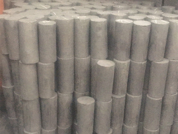 细结构高纯石墨